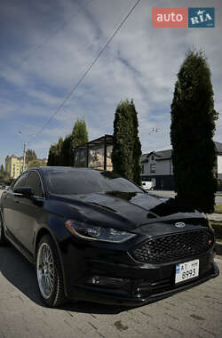 Седан Ford Fusion 2016 в 