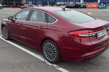 Седан Ford Fusion 2016 в 