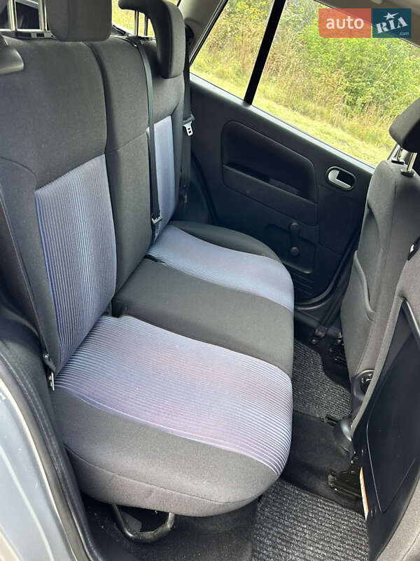 Хетчбек Ford Fusion 2008 в Прилуках фото 21 Хетчбек Ford Fusion 2008 в Прилуках