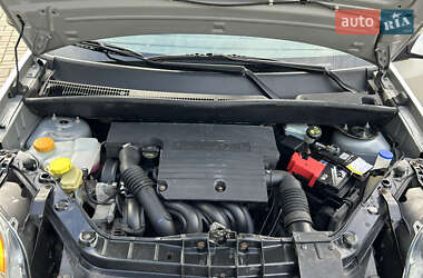 Хэтчбек Ford Fusion 2008 в 