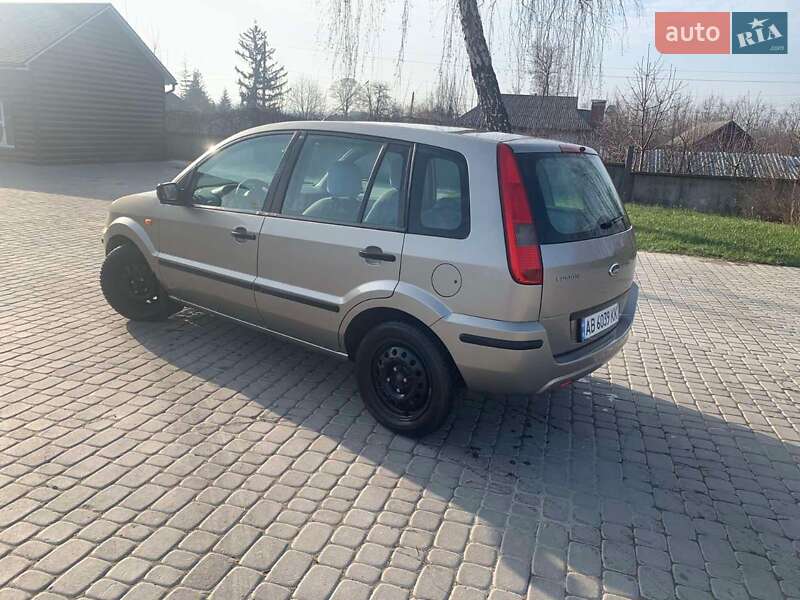 Хэтчбек Ford Fusion 2004 в Гайсине фото 3 Хэтчбек Ford Fusion 2004 в Гайсине