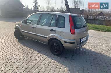 Хетчбек Ford Fusion 2004 в 