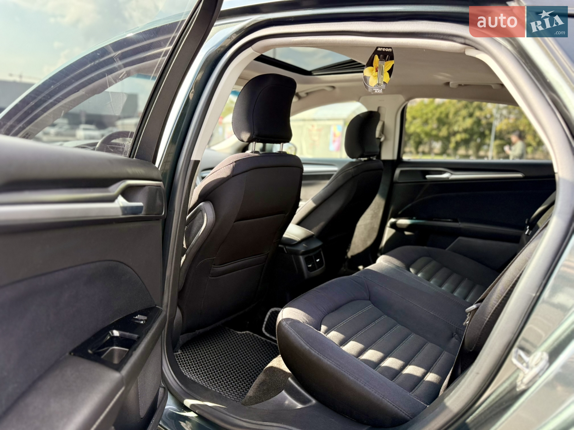 2014 Ford Fusion - мініатюра 18