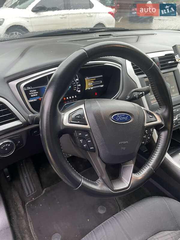 Седан Ford Fusion 2015 в Виннице