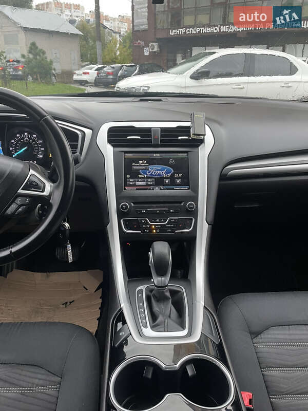 Седан Ford Fusion 2015 в Виннице