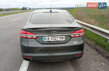 Седан Ford Fusion 2016 в 