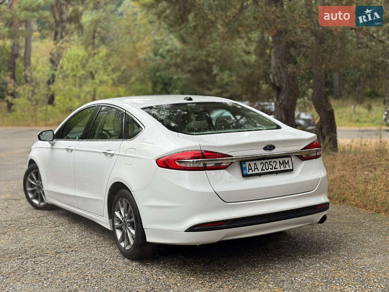 Седан Ford Fusion 2016 в Киеве