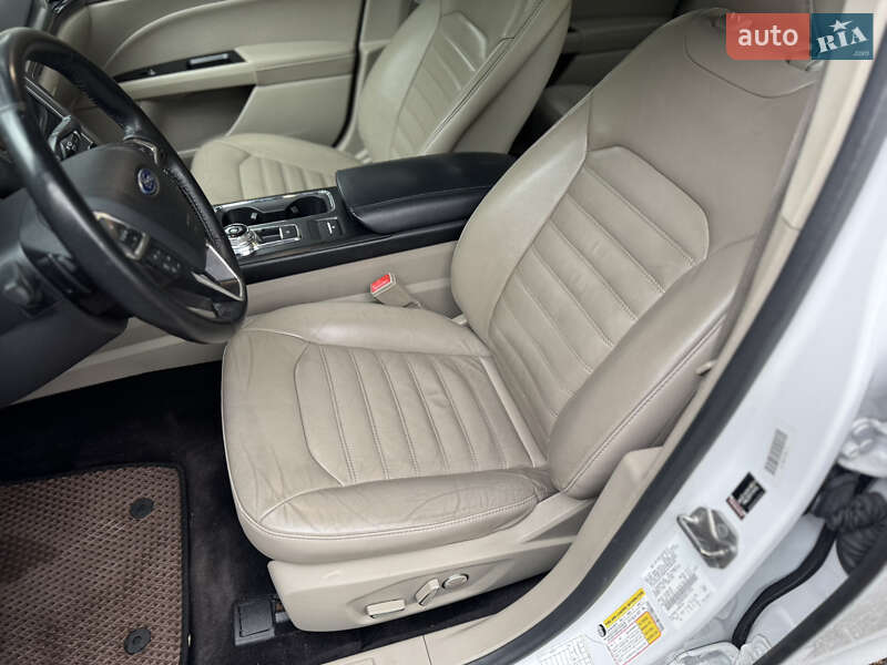 Седан Ford Fusion 2016 в Киеве