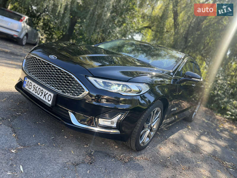 Седан Ford Fusion 2018 в Тульчине