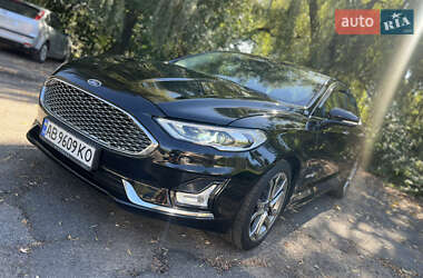 Седан Ford Fusion 2018 в 