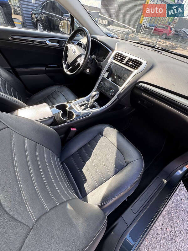 Седан Ford Fusion 2014 в Запоріжжі