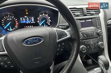 Седан Ford Fusion 2013 в 