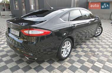 Седан Ford Fusion 2013 в 