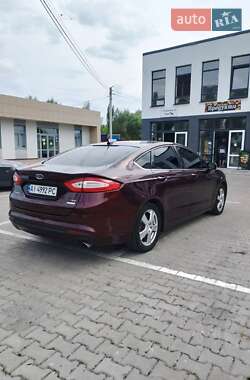 Седан Ford Fusion 2013 в 
