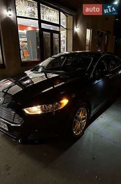 Седан Ford Fusion 2014 в 