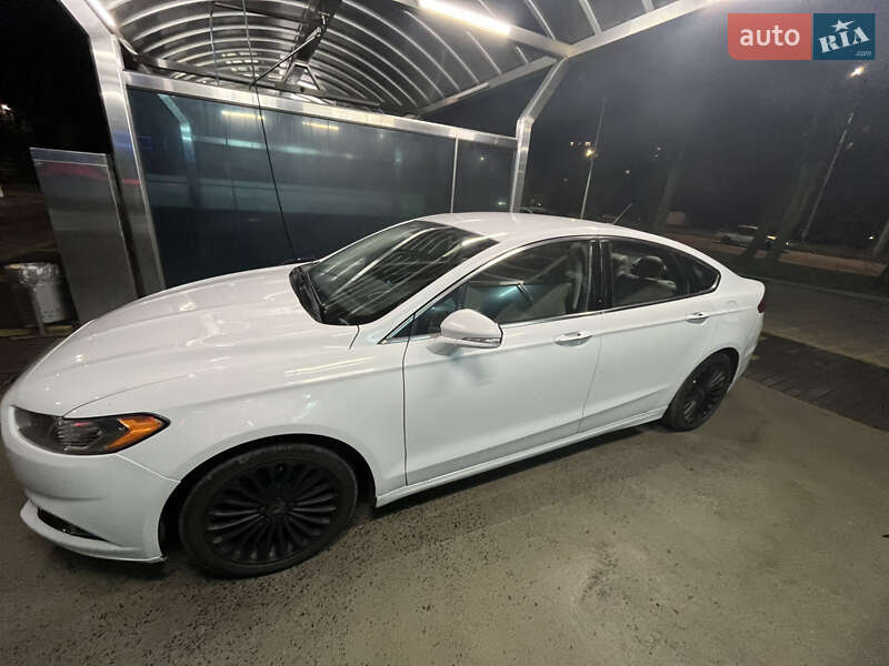 Седан Ford Fusion 2015 в Вінниці