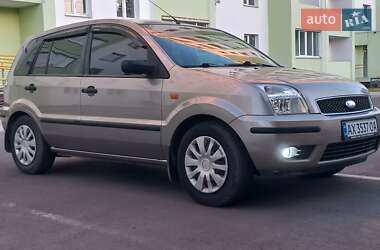 Хэтчбек Ford Fusion 2003 в Киеве