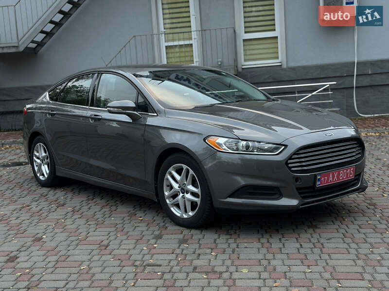Седан Ford Fusion 2014 в Лубнах