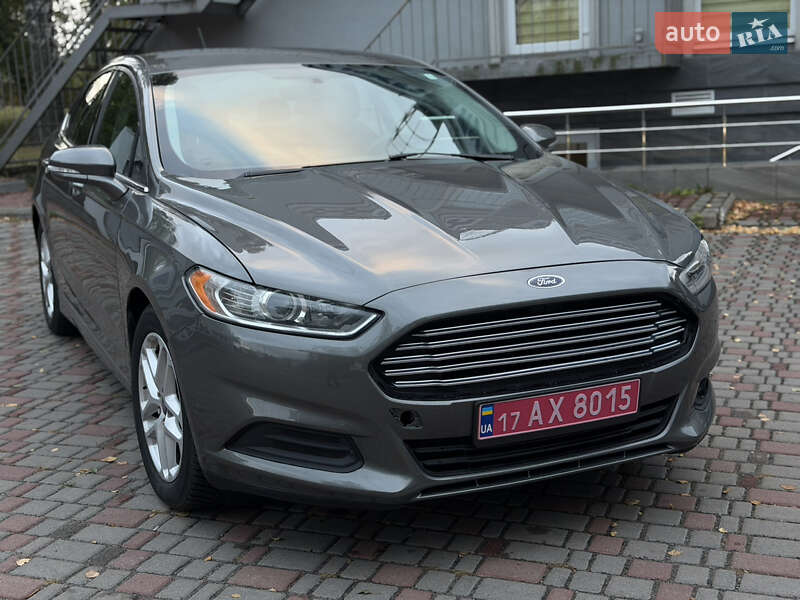 Седан Ford Fusion 2014 в Лубнах