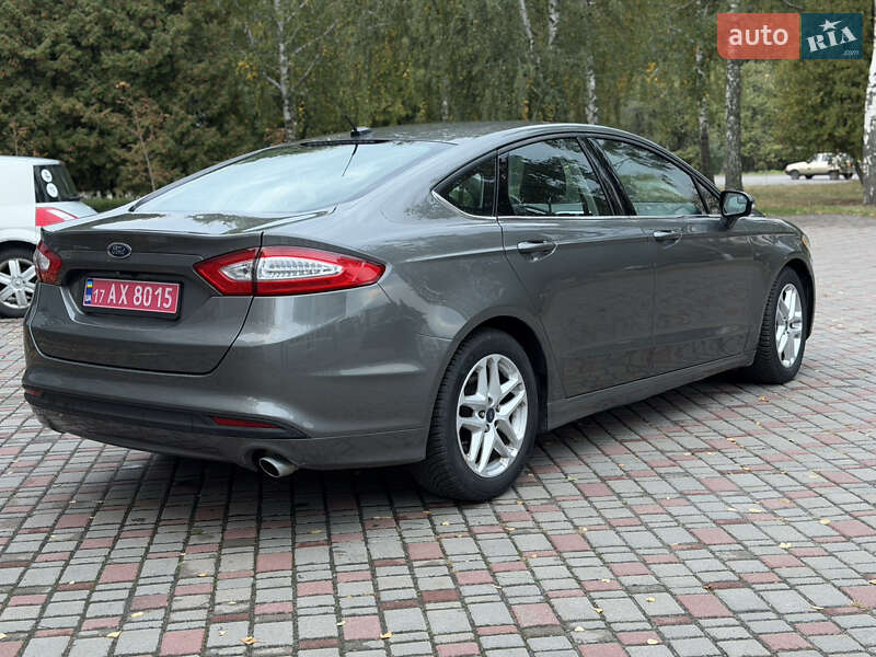 Седан Ford Fusion 2014 в Лубнах