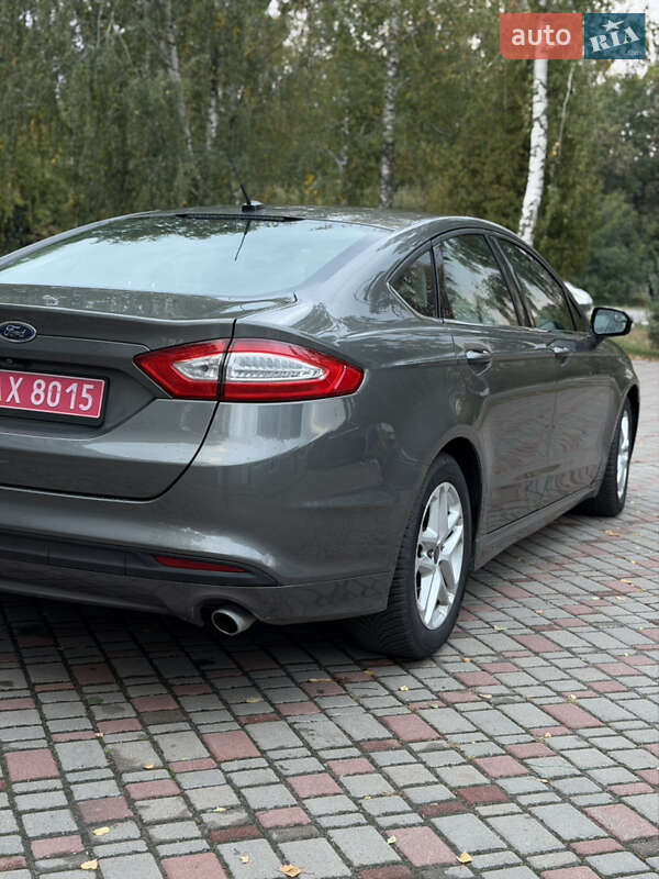 Седан Ford Fusion 2014 в Лубнах