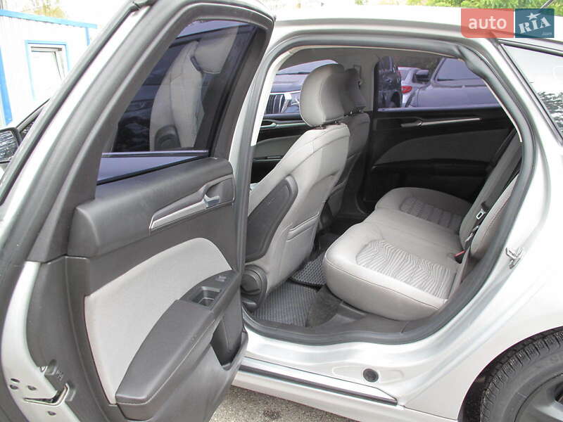 Седан Ford Fusion 2016 в Києві фото 39 Седан Ford Fusion 2016 в Києві