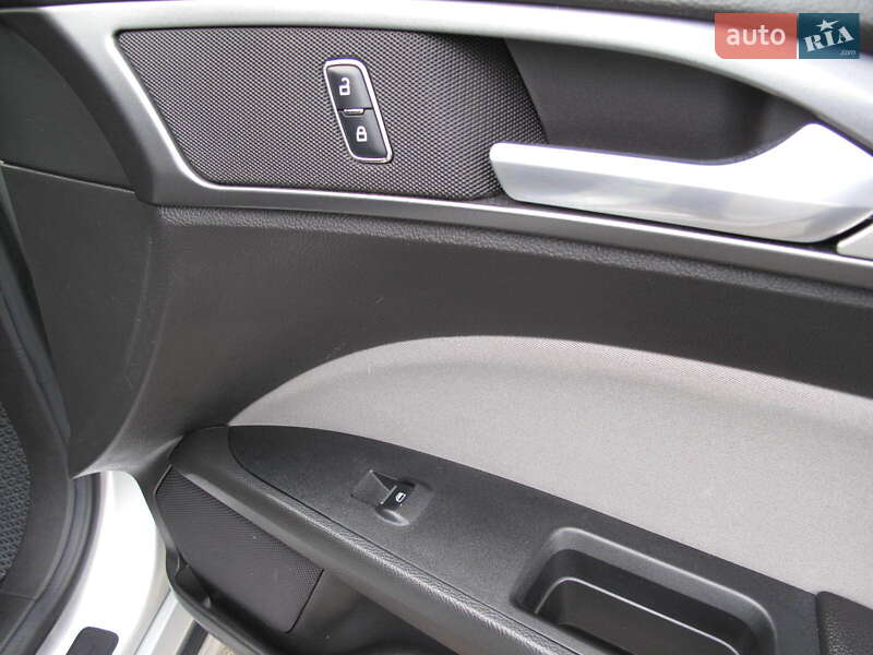 Седан Ford Fusion 2016 в Києві фото 57 Седан Ford Fusion 2016 в Києві