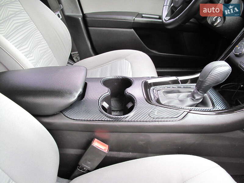 Седан Ford Fusion 2016 в Києві фото 65 Седан Ford Fusion 2016 в Києві