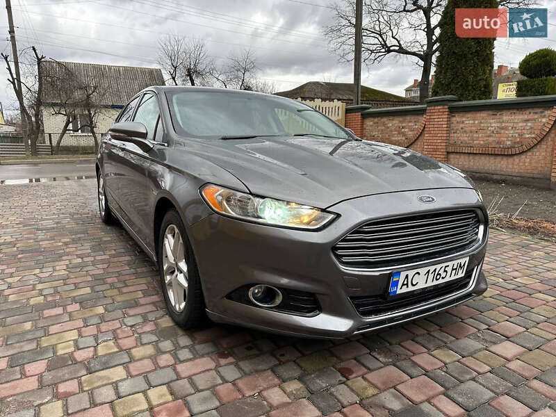 Седан Ford Fusion 2014 в Дубовом