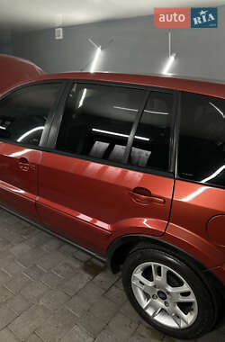 Хетчбек Ford Fusion 2006 в 