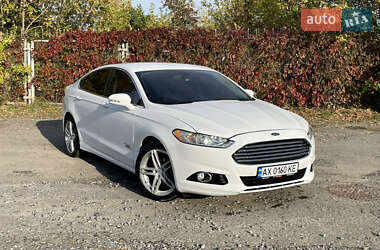 Седан Ford Fusion 2014 в 