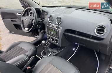 Хетчбек Ford Fusion 2009 в 