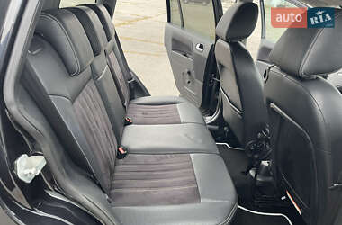 Хетчбек Ford Fusion 2009 в 