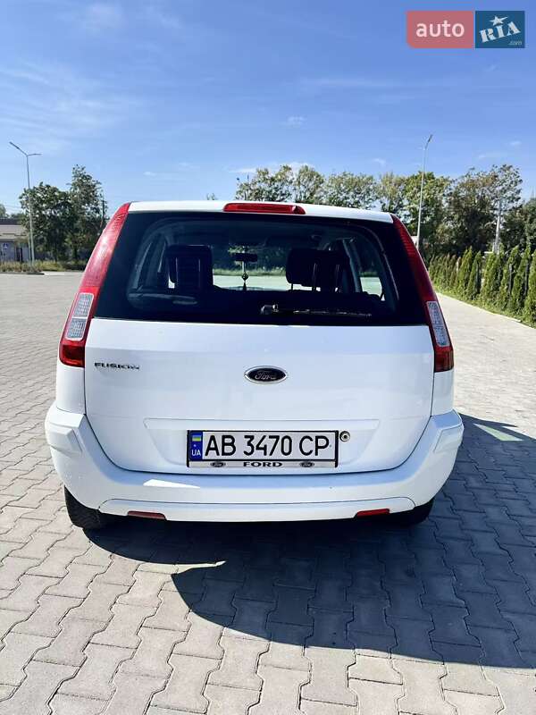 Хетчбек Ford Fusion 2011 в Новодністровську