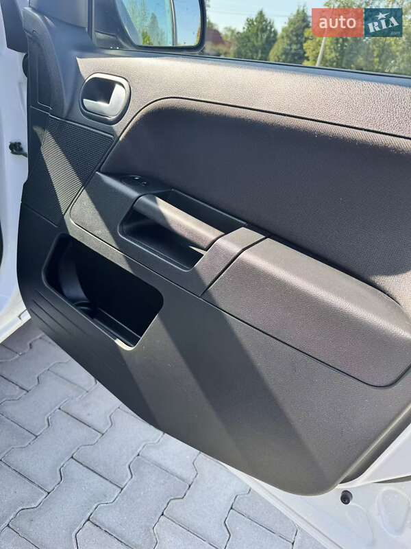 Хетчбек Ford Fusion 2011 в Новодністровську