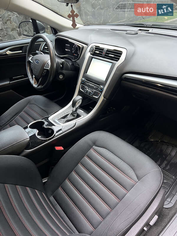 Седан Ford Fusion 2016 в Броварах