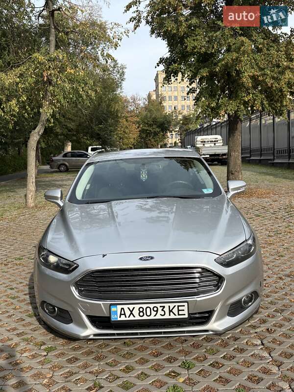 Седан Ford Fusion 2014 в Харкові