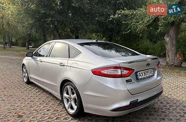 Седан Ford Fusion 2014 в 