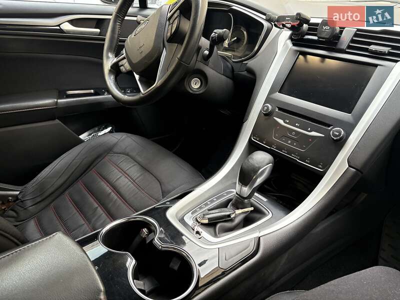 Седан Ford Fusion 2014 в Харкові