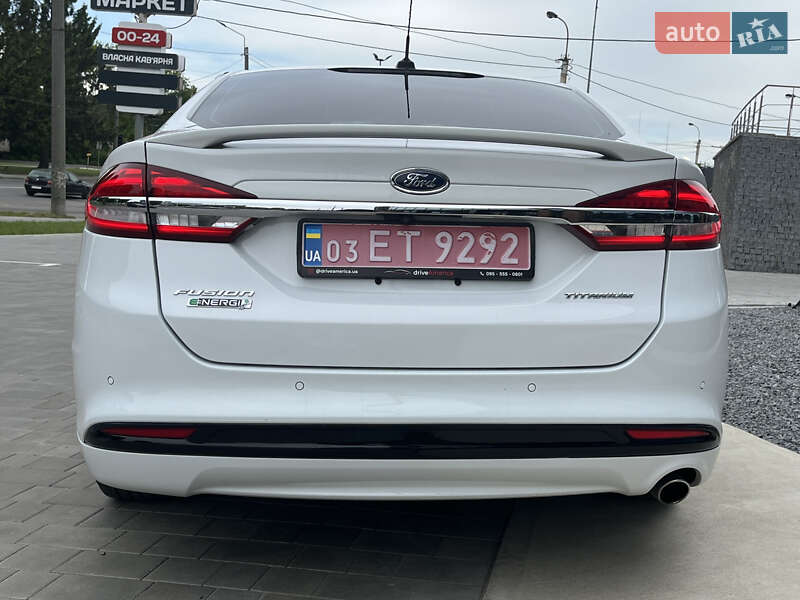 Седан Ford Fusion 2016 в Луцке