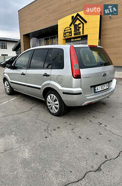 Хетчбек Ford Fusion 2003 в 
