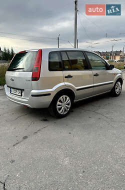 Хетчбек Ford Fusion 2003 в 