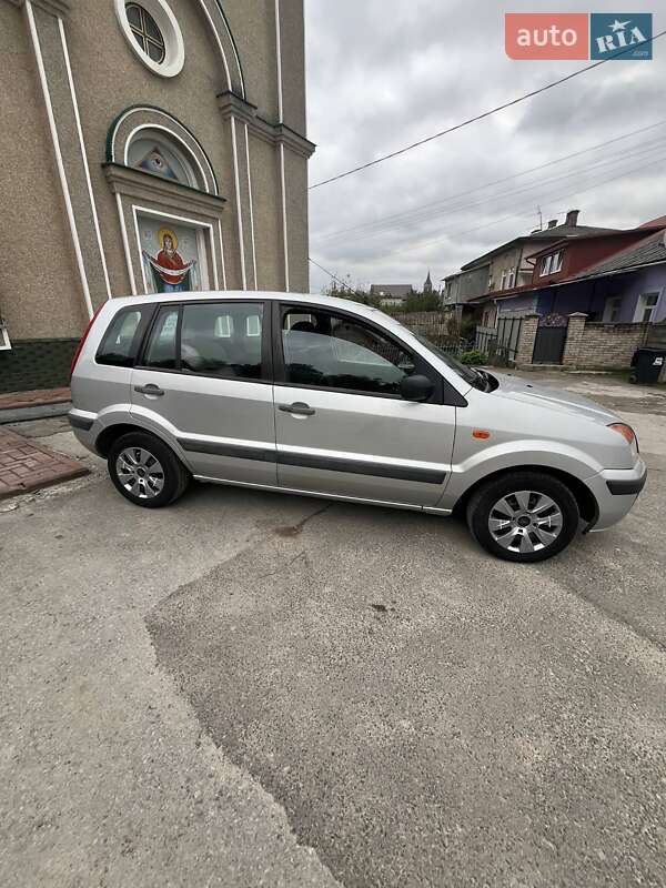 Хетчбек Ford Fusion 2007 в 
