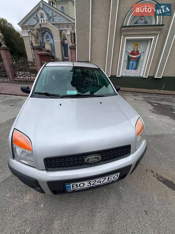 Хэтчбек Ford Fusion 2007 в Чорткове