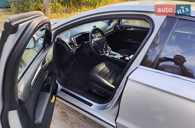 Седан Ford Fusion 2014 в 