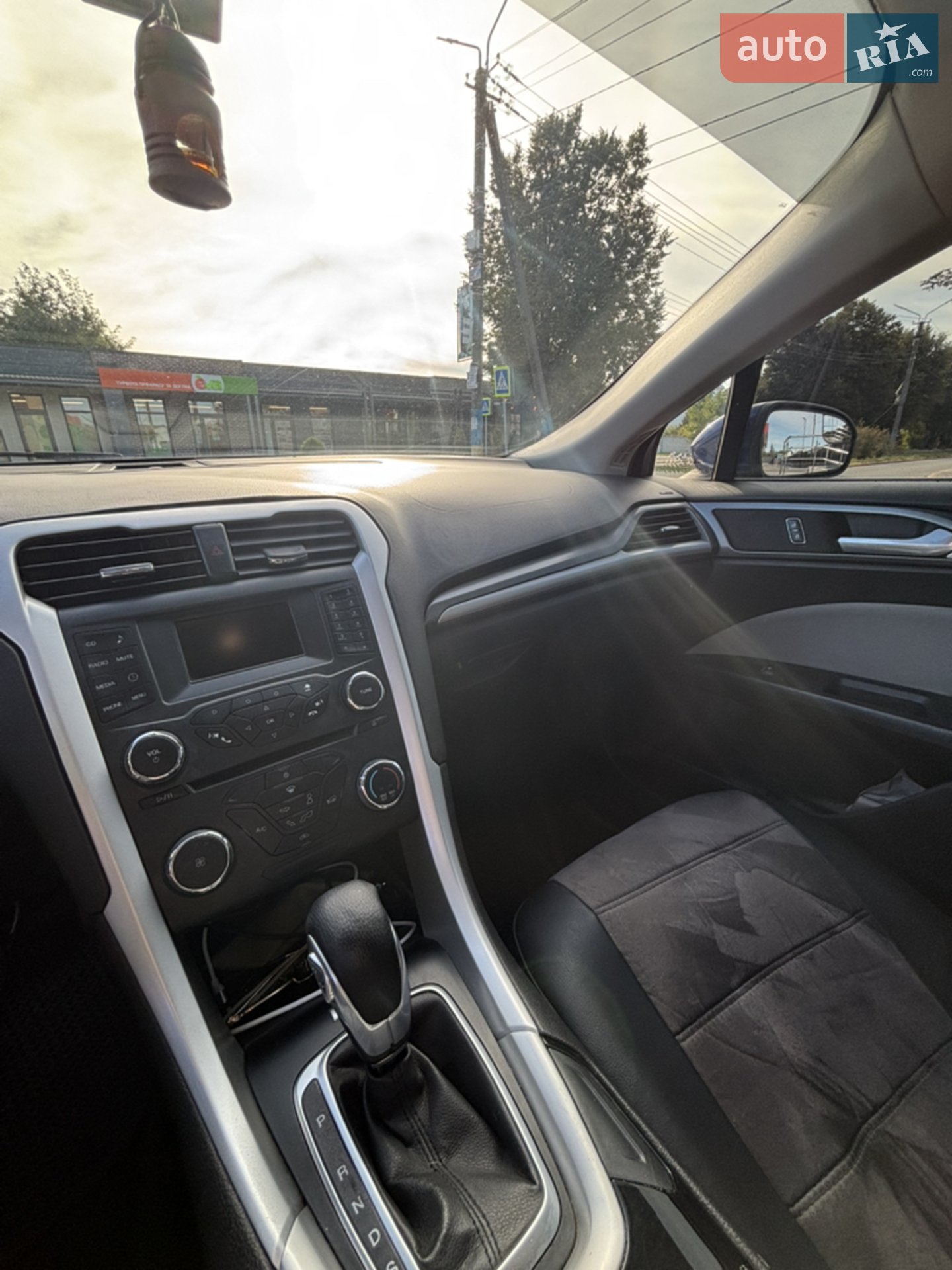 2015 Ford Fusion - мініатюра 15