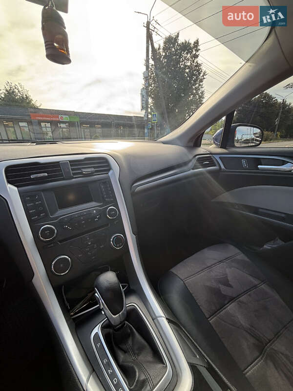 Седан Ford Fusion 2015 в Киеве фото 15 Седан Ford Fusion 2015 в Киеве