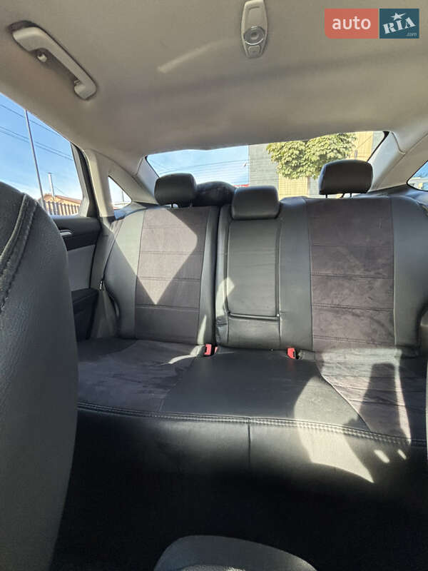 Седан Ford Fusion 2015 в Киеве фото 19 Седан Ford Fusion 2015 в Киеве