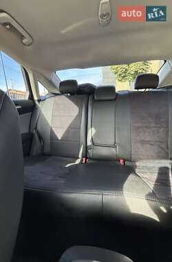 Седан Ford Fusion 2015 в 