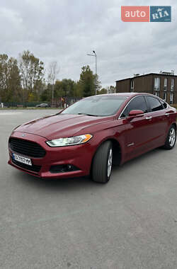 Седан Ford Fusion 2012 в 
